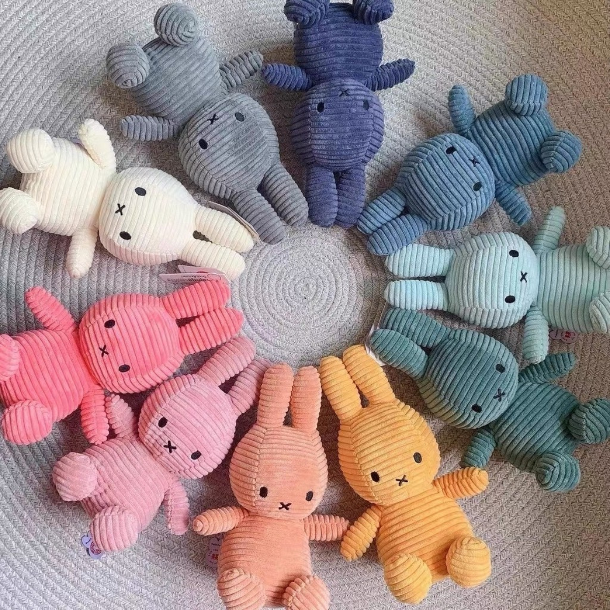 Peluche Miffy Eco Corduroy 23 cm - 9"